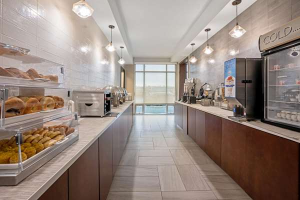  - La Quinta Inn & Suites Federal Way - I-5, Exit 143