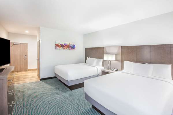  - La Quinta Inn & Suites Duncanville