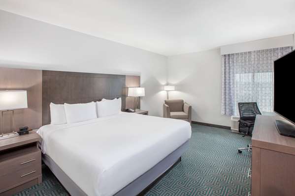  - La Quinta Inn & Suites Duncanville