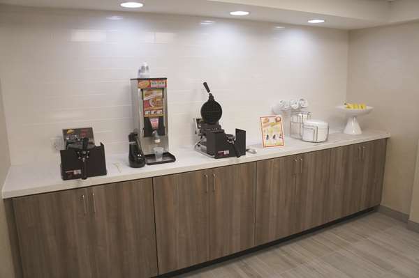  - La Quinta Inn & Suites US 45 Columbus