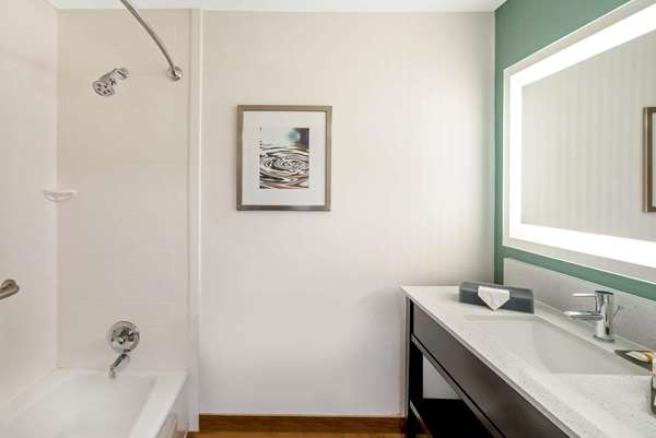  - La Quinta Inn & Suites US 45 Columbus