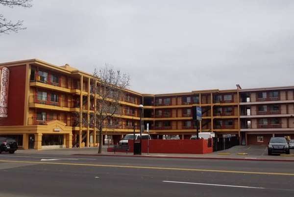 Exterior view - Howard Johnson Hotel Reno - I-80, Exit 13
