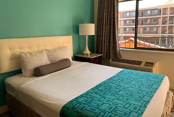  - Howard Johnson Hotel Reno - I-80, Exit 13