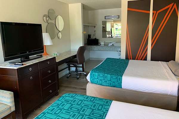  - Howard Johnson Hotel Reno - I-80, Exit 13