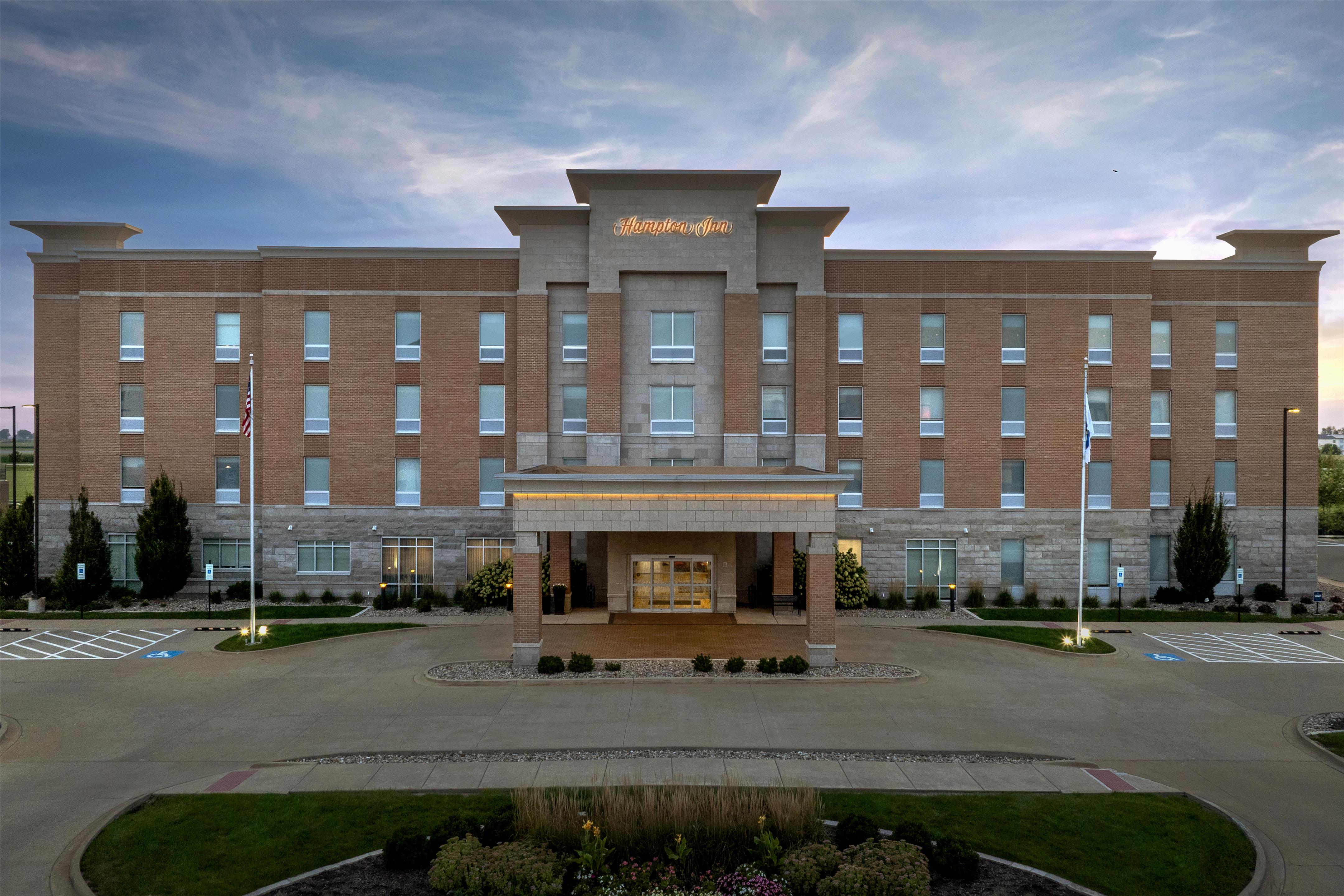 Exterior | Hampton Inn Champaign Southwest