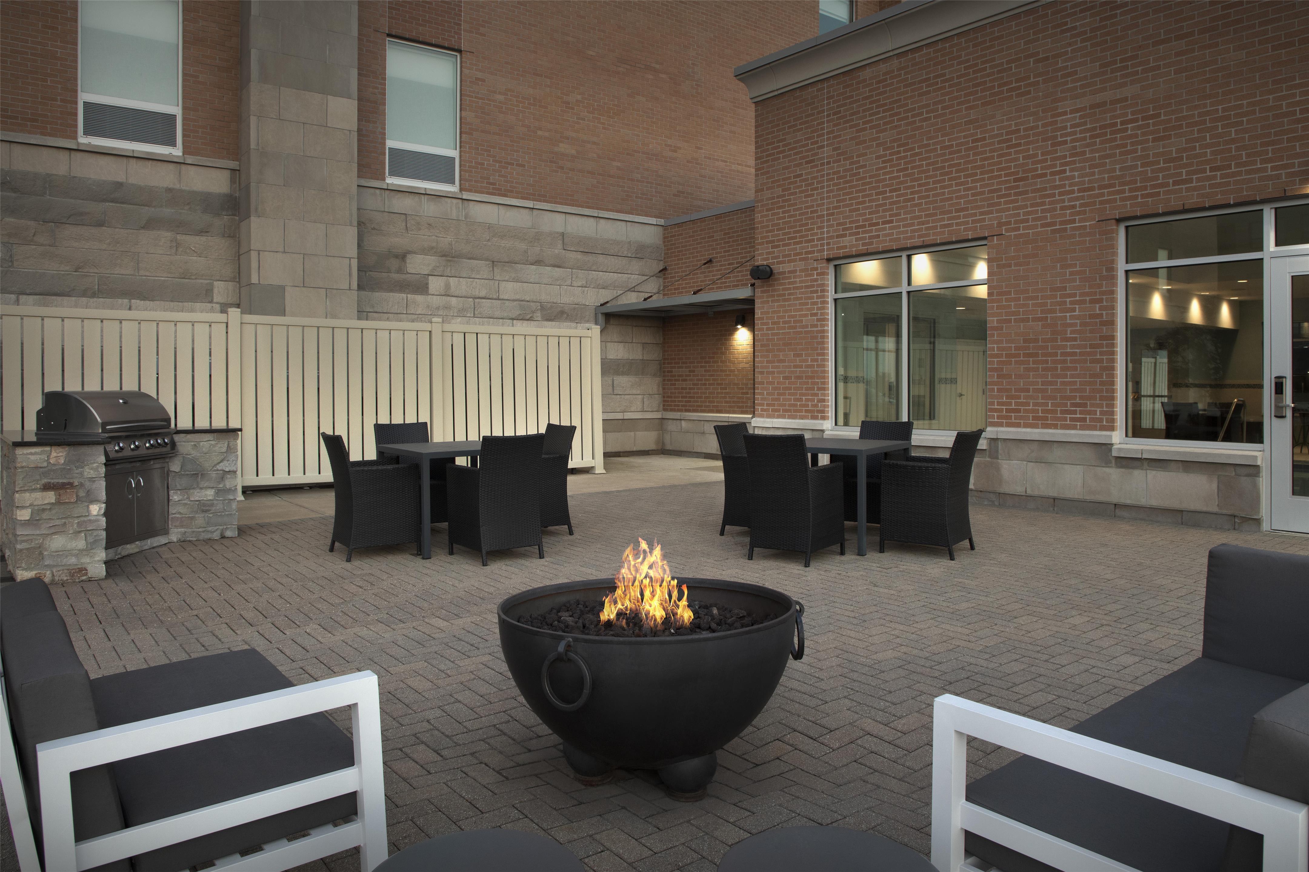 Exterior | Hampton Inn Champaign Southwest
