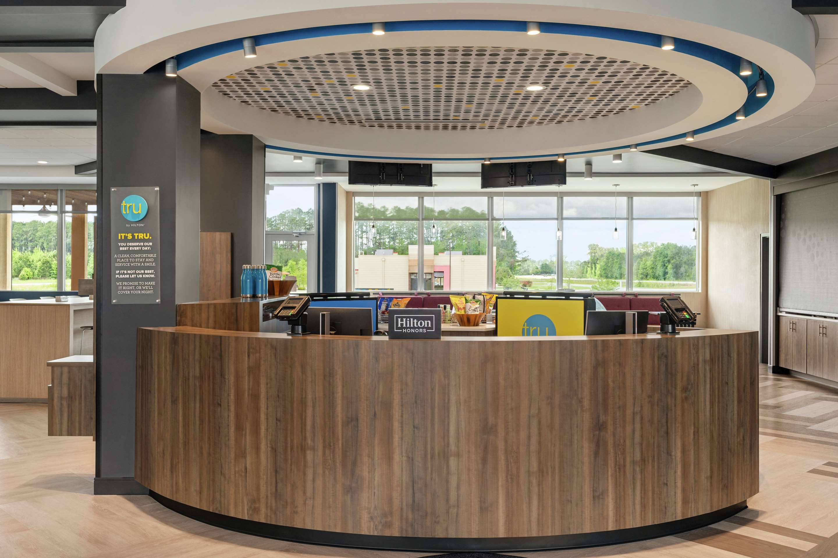 Reception | Tru by Hilton Florence I-95