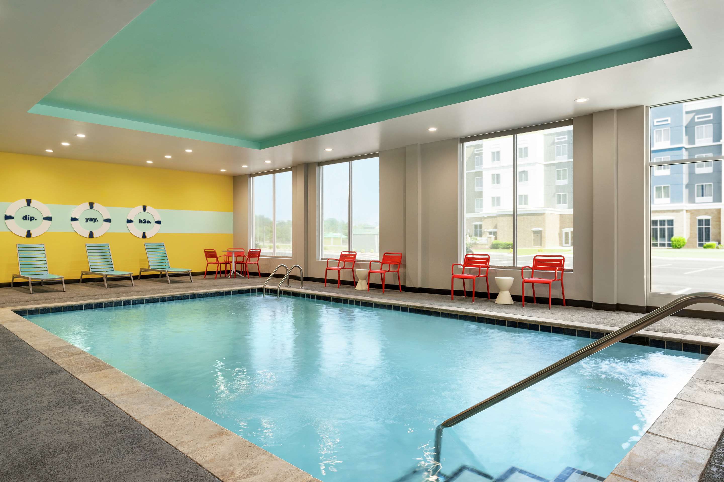 Pool | Tru by Hilton Florence I-95