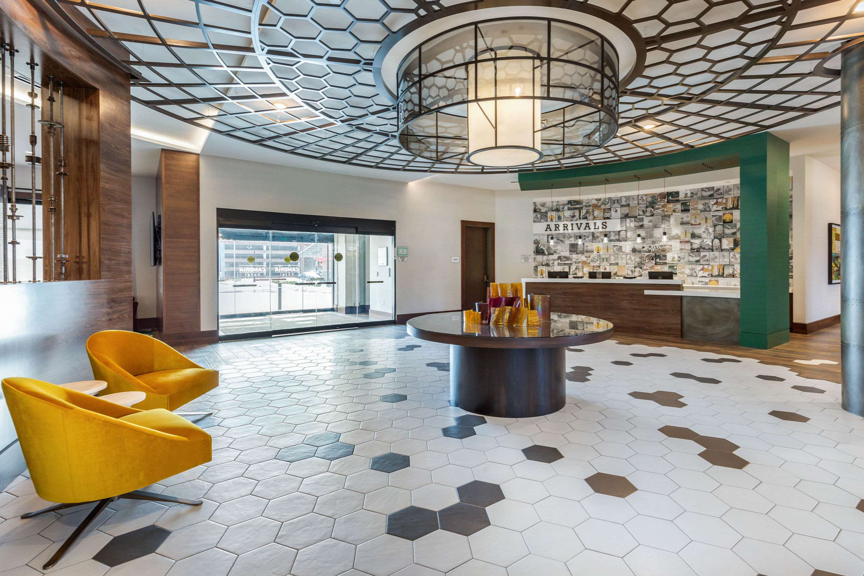 Lobby with sitting area | Cambria Hotel Arundel Mills - BWI Airport