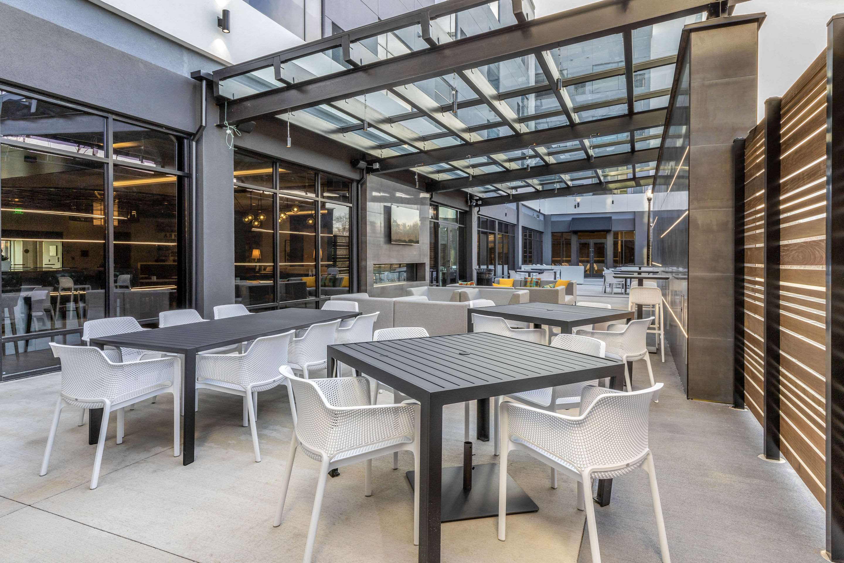 Outdoor patio | Cambria Hotel Arundel Mills - BWI Airport