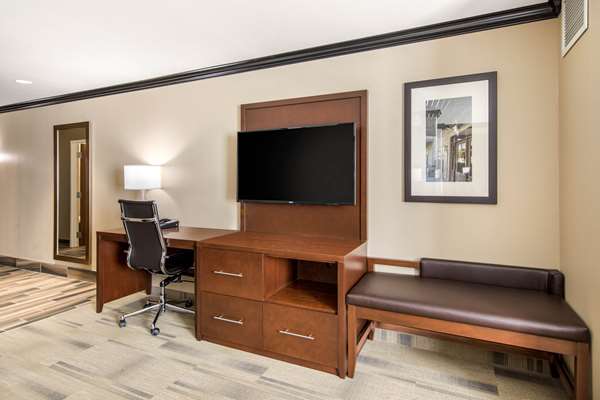 Suite - Comfort Suites Liberal