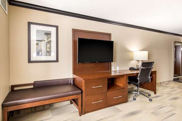 Suite - Comfort Suites Liberal