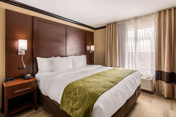 Suite - Comfort Suites Liberal