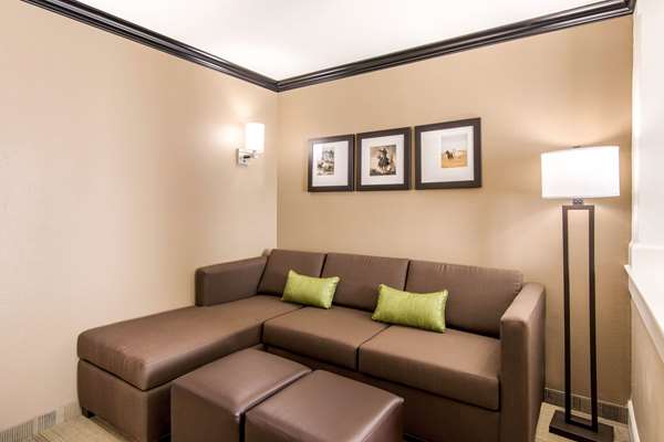 Suite - Comfort Suites Liberal