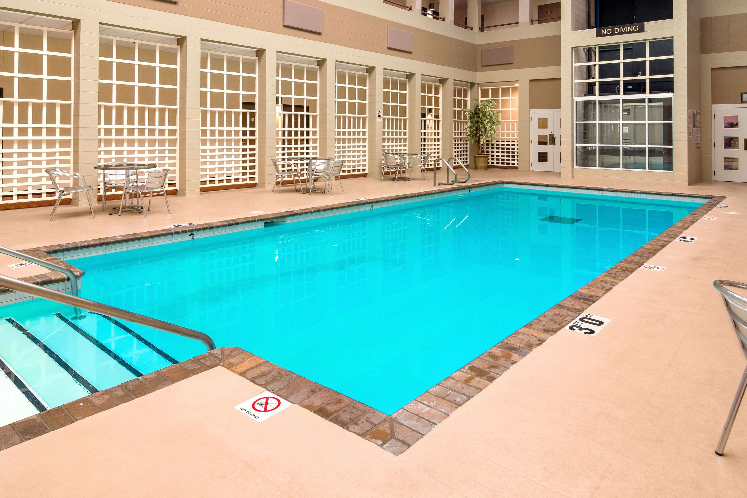 Indoor pool | Quality Inn & Suites