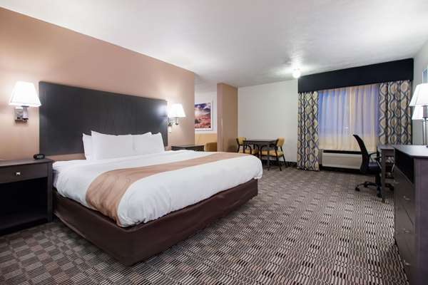 Suite - Quality Inn & Suites McCook