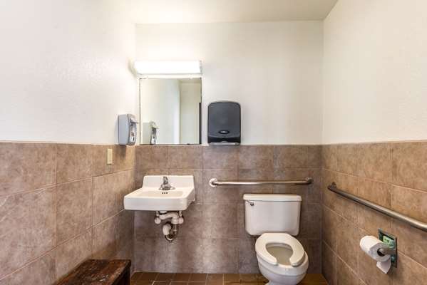  - Econo Lodge Inn & Suites McKinney