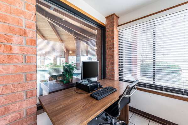 Conference Area - Econo Lodge Inn & Suites McKinney