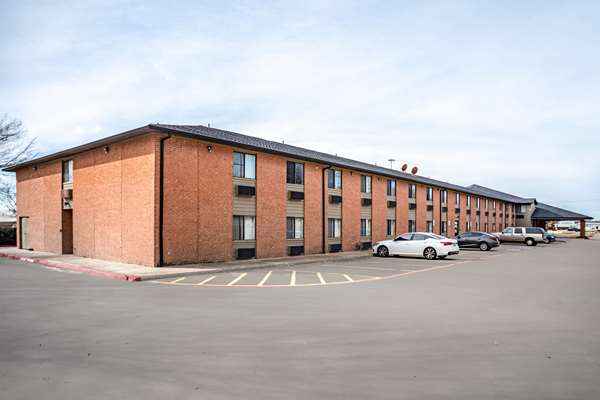 Exterior view - Econo Lodge Inn & Suites McKinney