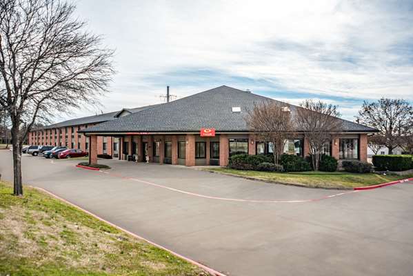 Exterior view - Econo Lodge Inn & Suites McKinney