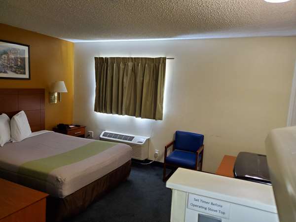  - Holiday Inn Canton
