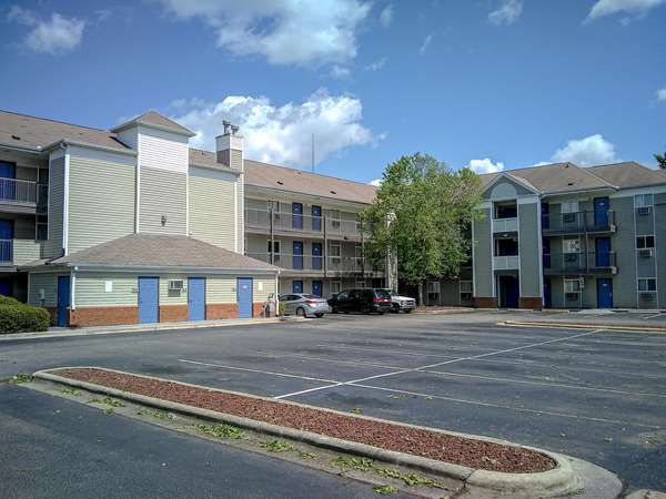 Exterior view - Studio 6 Extended Stay Hotel Fayetteville