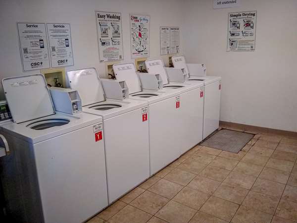  - Studio 6 Extended Stay Hotel Fayetteville