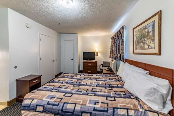  - Studio 6 Extended Stay Hotel Greensboro - I-40, Exit 214