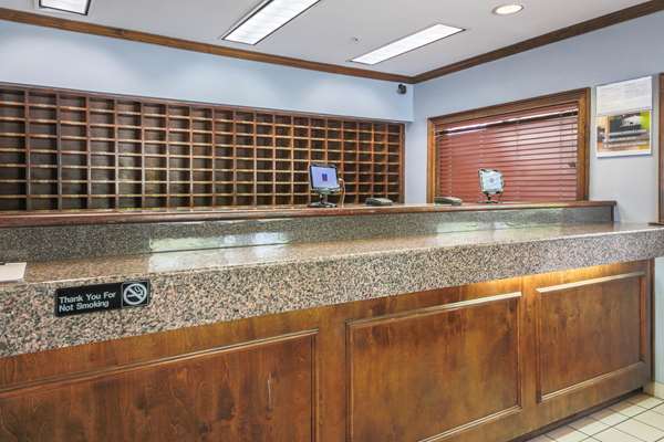  - Studio 6 Extended Stay Hotel Greensboro - I-40, Exit 214