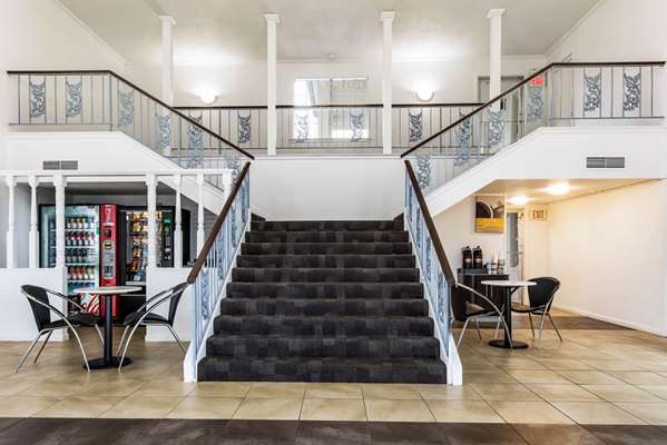  - Studio 6 Extended Stay Hotel Alexandria