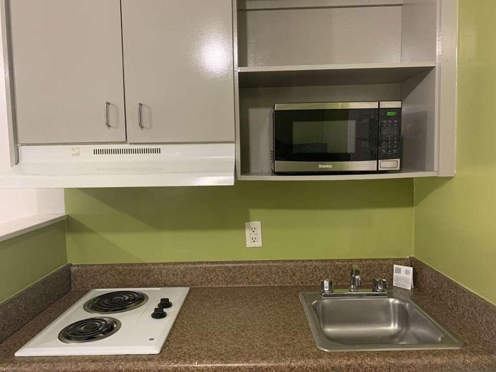 STUDIO 6 HAMPTON, VA - LANGLEY AFB-guestroom-Guest Room,Guest Room Amenity,On-Site.jpg