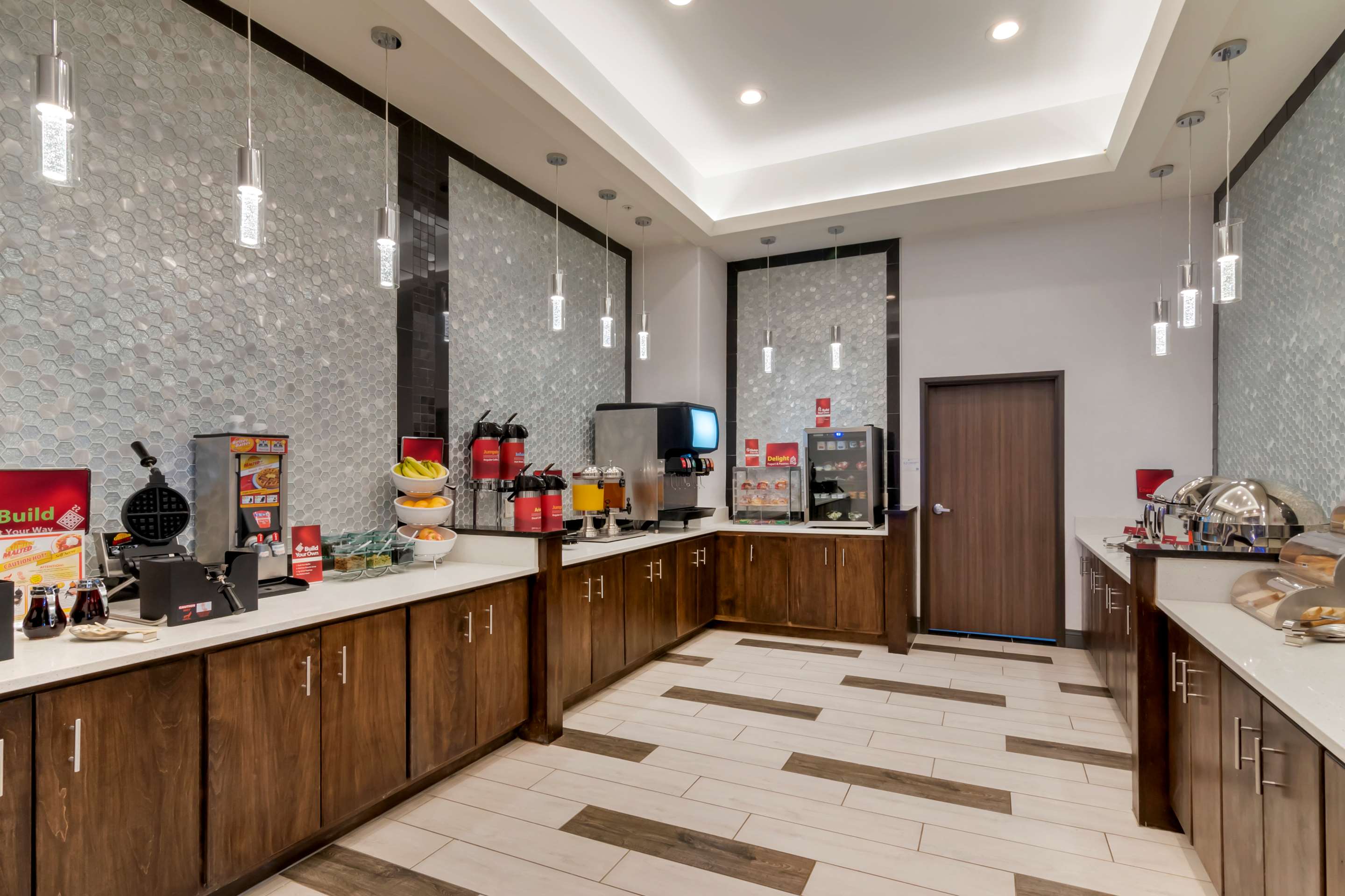 Breakfast Area | Best Western Premier Liberty Inn & Suites