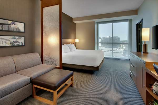  - Hyatt Place Hotel Downtown Iowa City