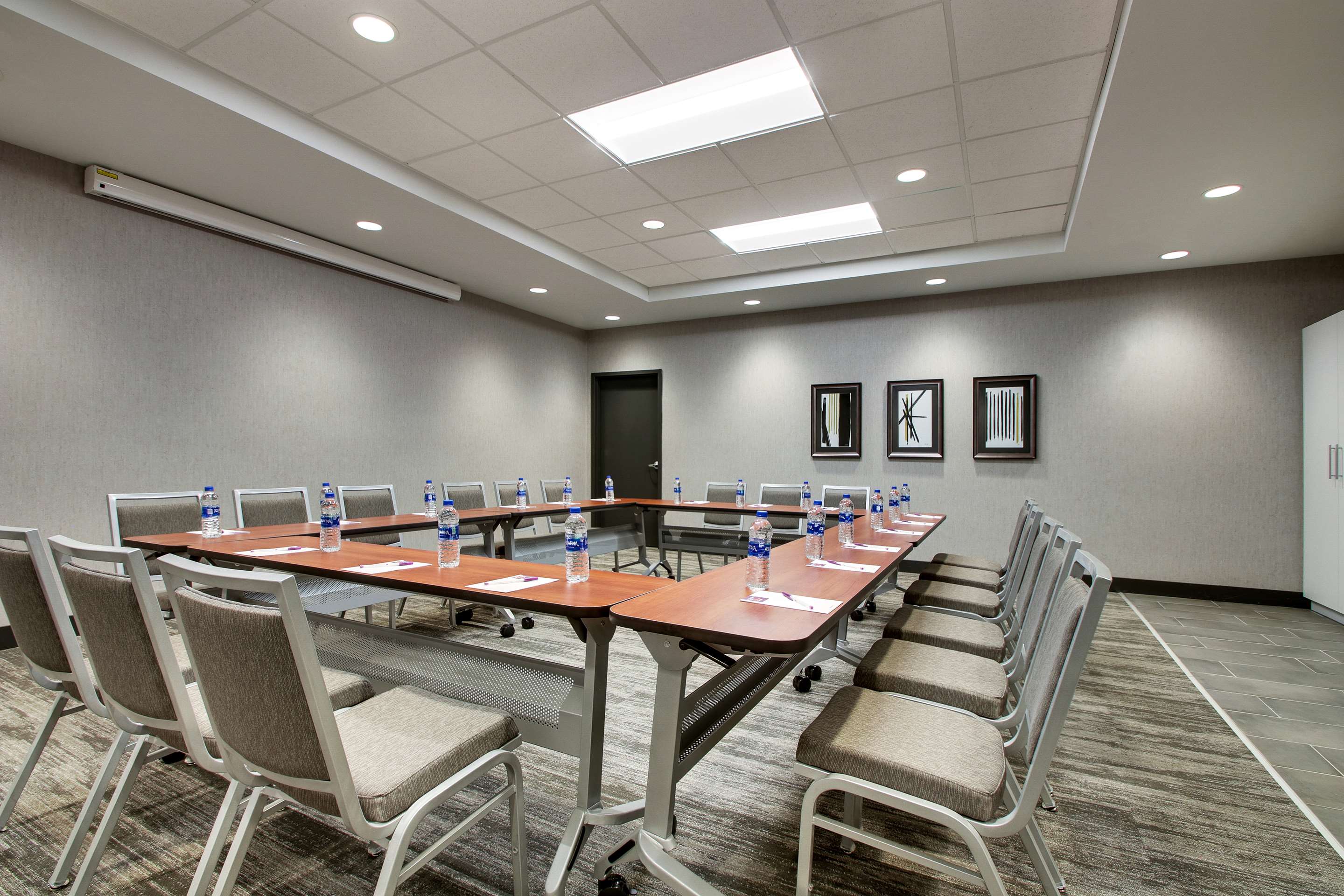Meeting Room | Hyatt Place Iowa City Downtown