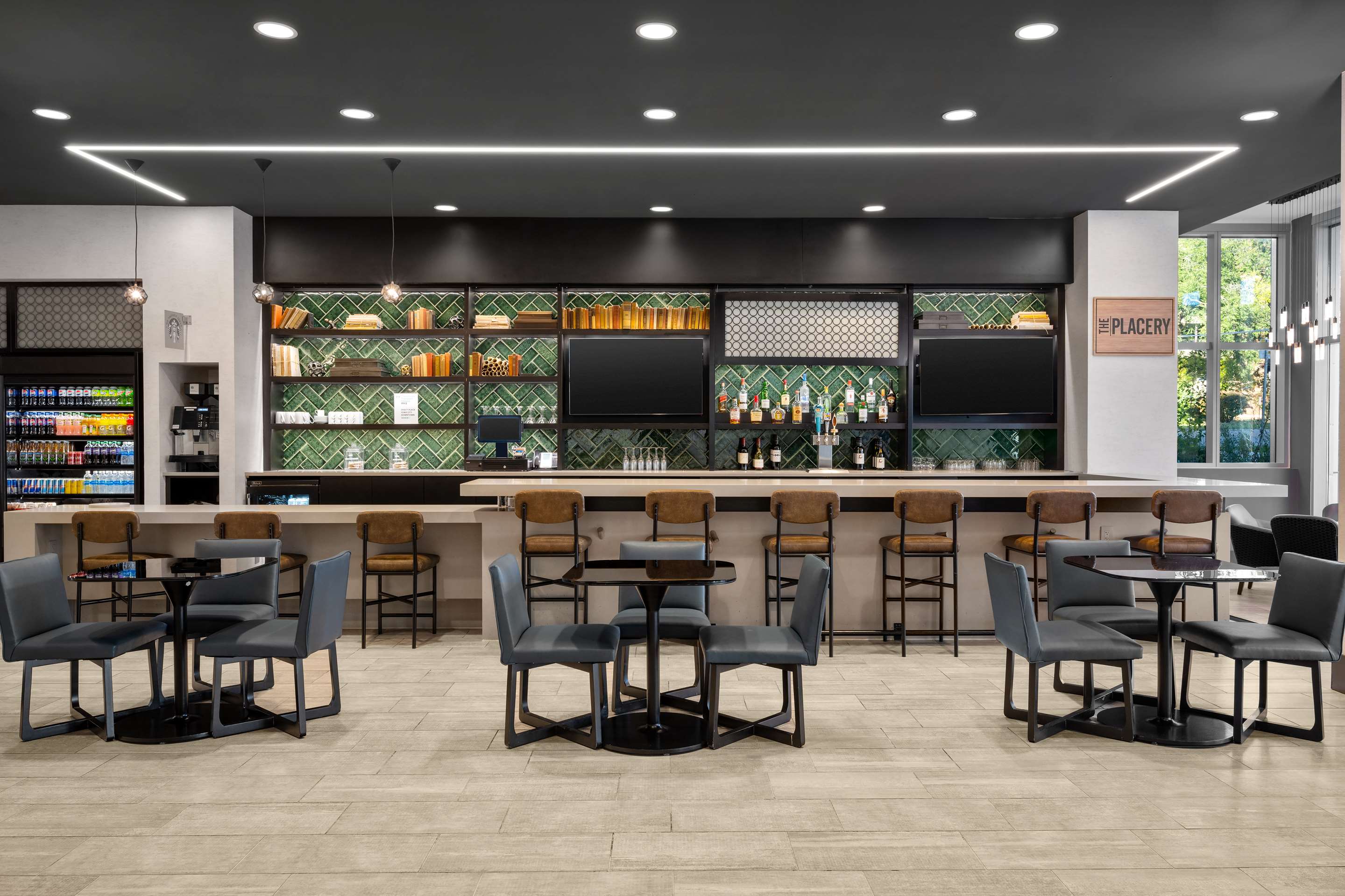 Bar Lounge | Hyatt Place Iowa City Downtown