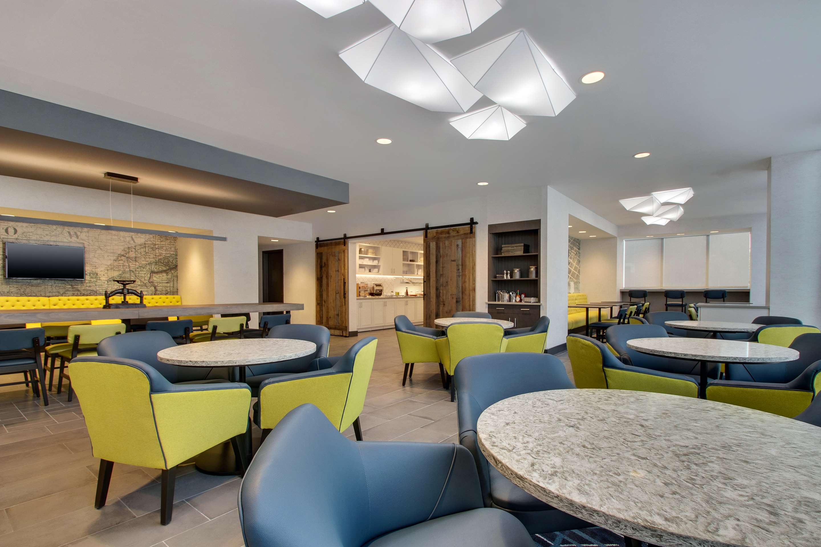 Lobby | Hyatt Place Iowa City Downtown