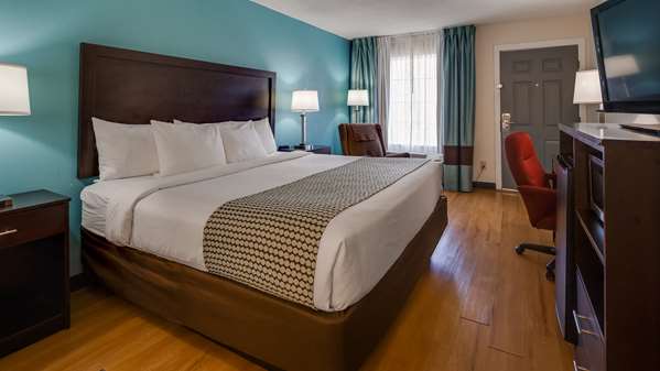  - SureStay Plus Hotel by Best Western Asheboro