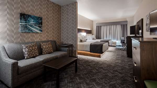  - Best Western Plus Parkside Hotel Olney