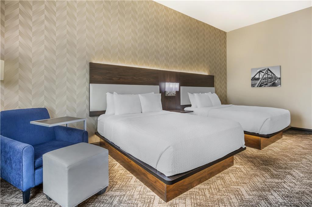Best Western Plus Parkside Inn & Suites-guestroom-Guest Room,On-Site.jpg