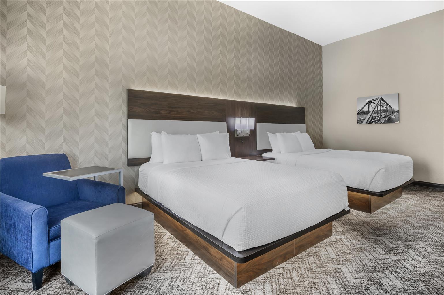 Best Western Plus Parkside Inn & Suites