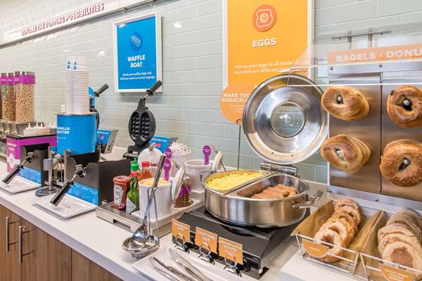 Restaurant - Tru by Hilton Fayetteville - I-95, Exit 49