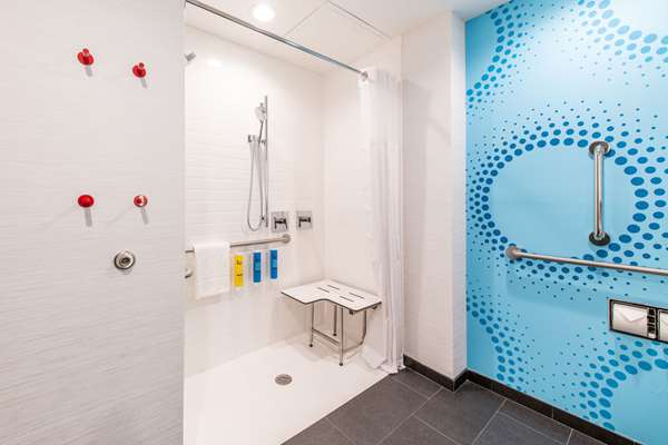  - Tru by Hilton Fayetteville - I-95, Exit 49