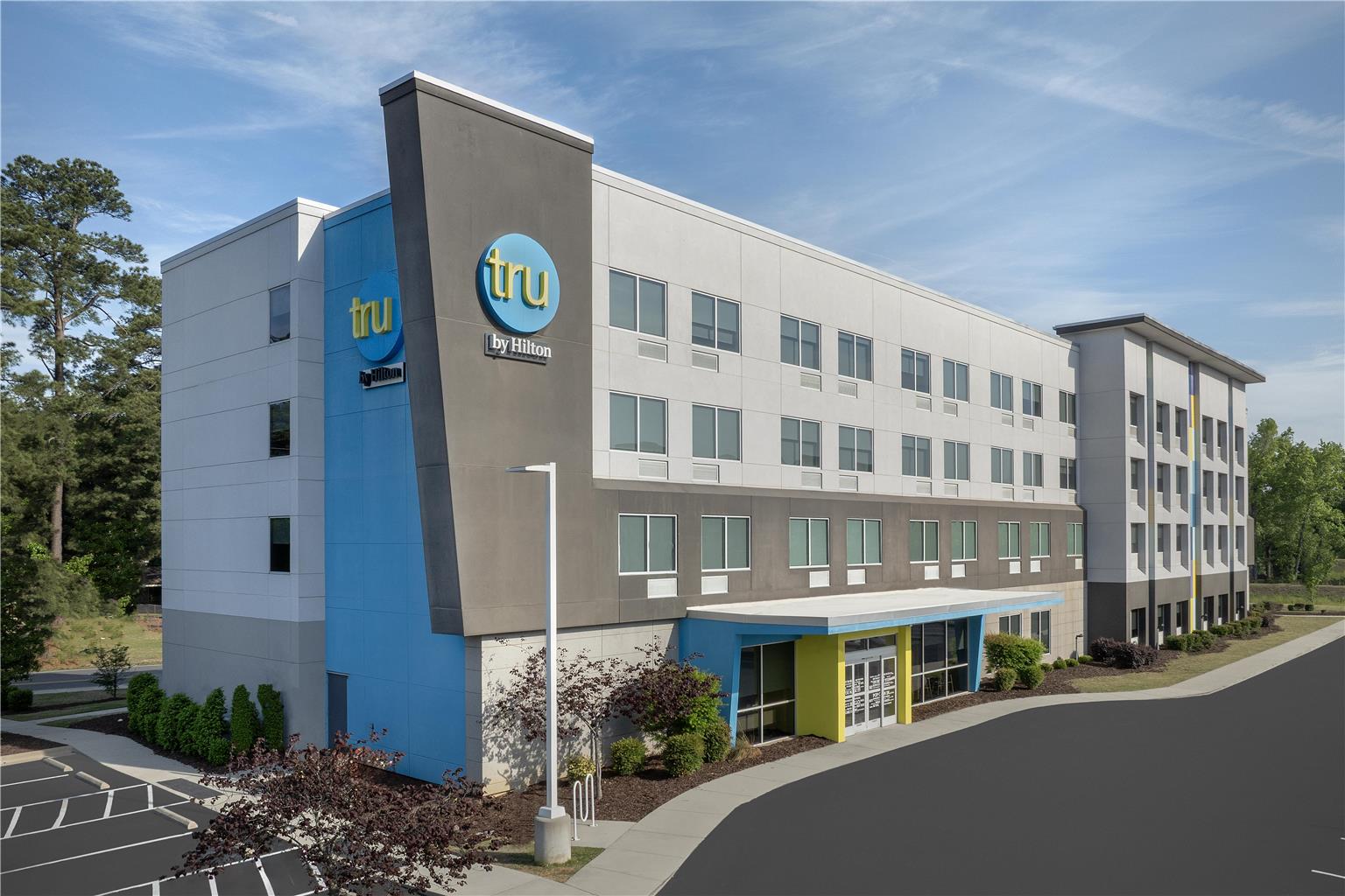 Tru by Hilton Fayetteville I-95