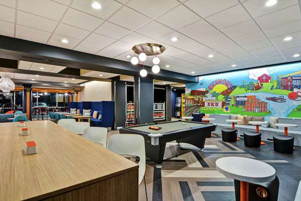  - Tru by Hilton Richmond - I-75, Exit 87