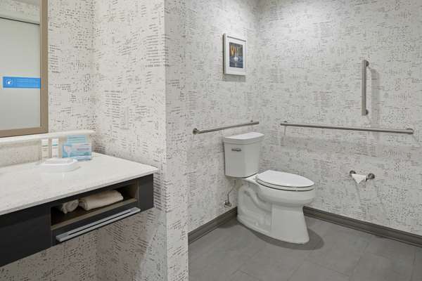  - Hampton Inn & Suites Cranberry Township - I-79, Exit 78