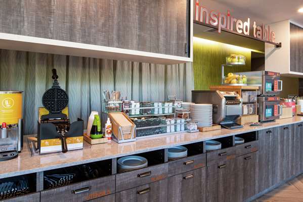 Amenities - Home2 Suites by Hilton Downtown Channel District Tampa