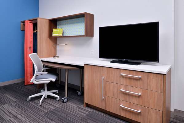  - Home2 Suites by Hilton Downtown Channel District Tampa