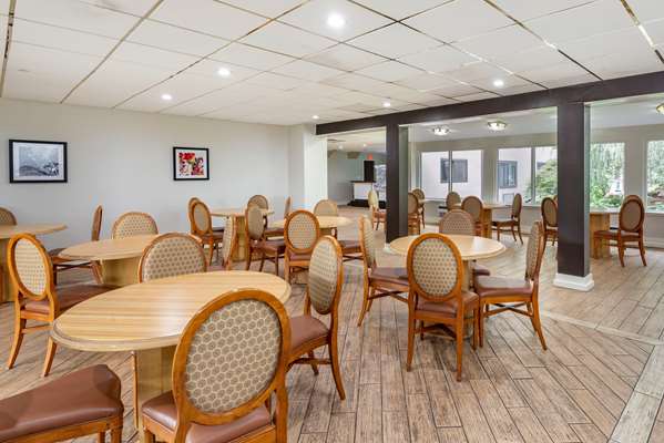 Amenities - Somerset Lofts Hotel - I-287, Exit 10