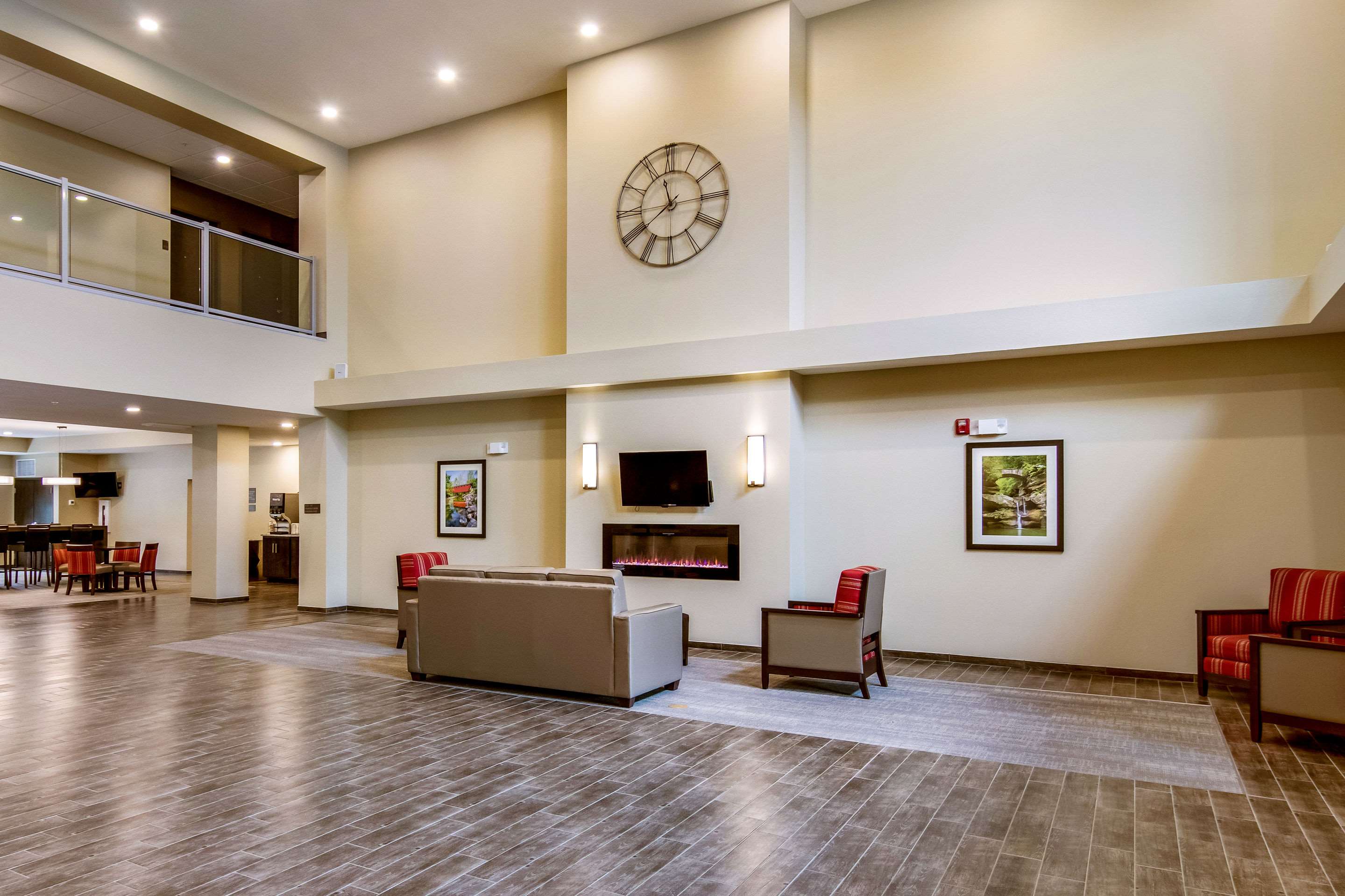 Hotel lobby | Comfort Suites