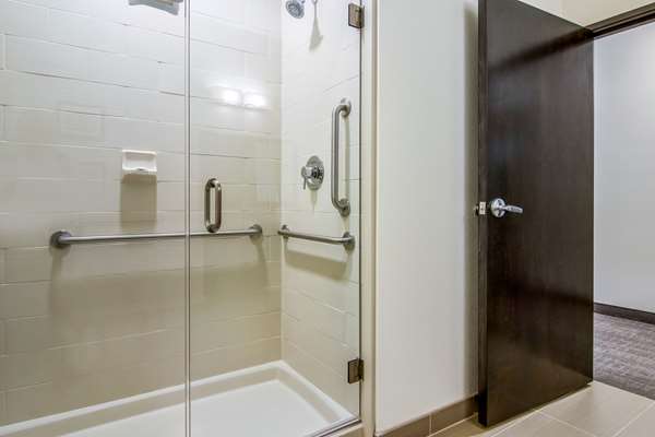 Suite - Comfort Suites Wooster